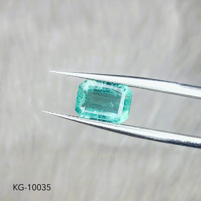 Emerald tự nhiên KG-10035