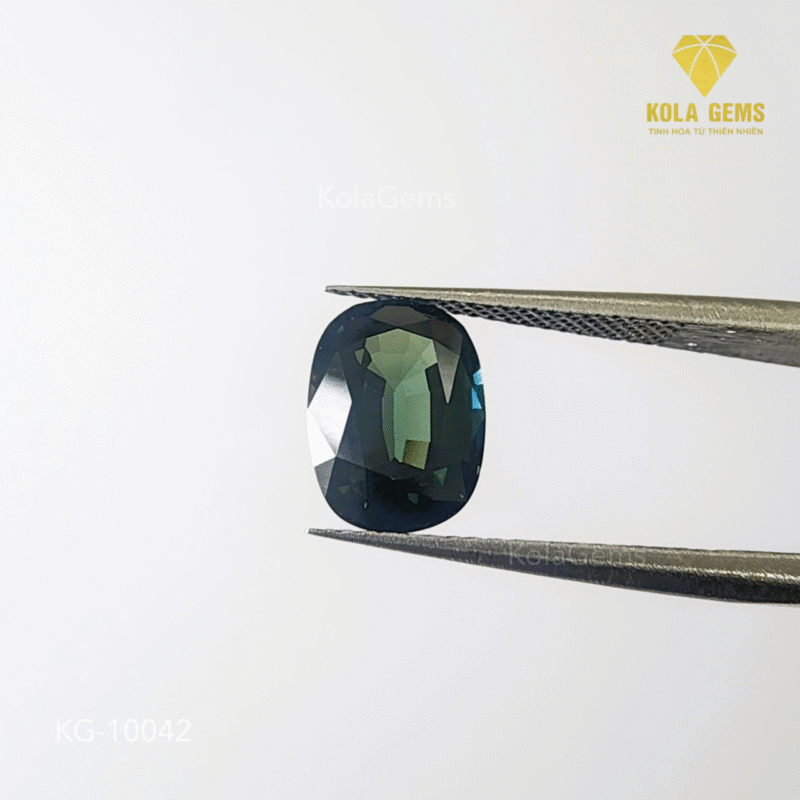Saphire Xanh Đen Tự Nhiên KG-10042