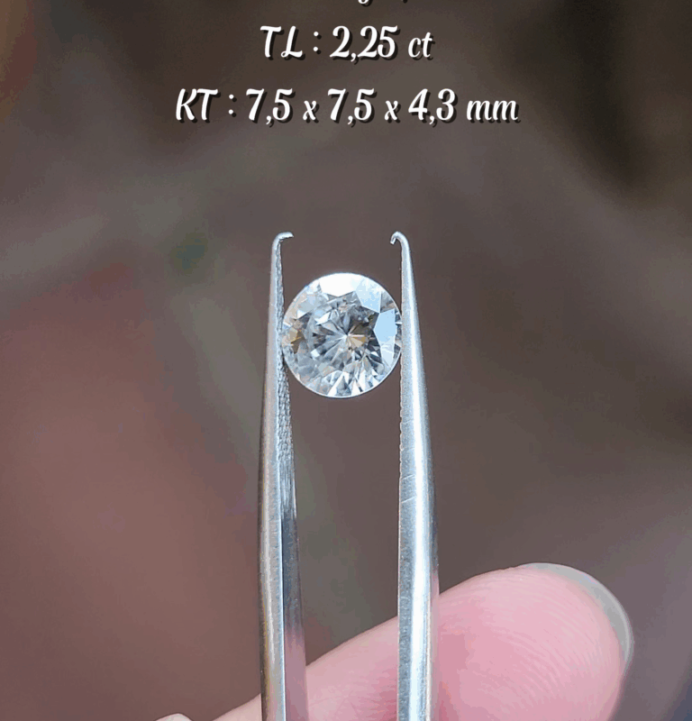 Zircon Trắng Tự Nhiên KG-100122